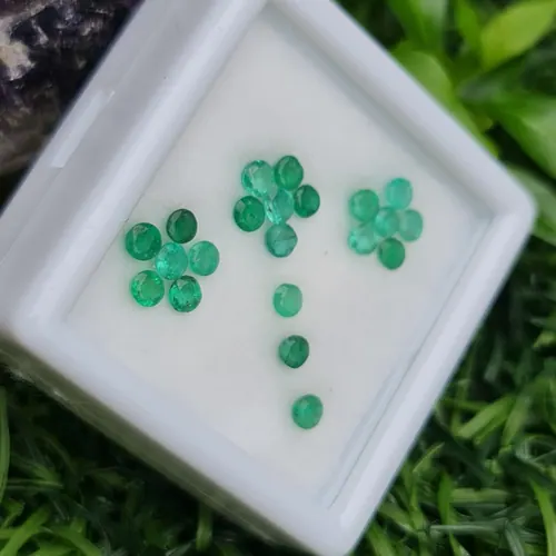 พลอย มรกต Natural Emerald