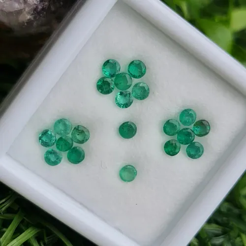 พลอย มรกต Natural Emerald
