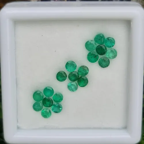 พลอย มรกต Natural Emerald