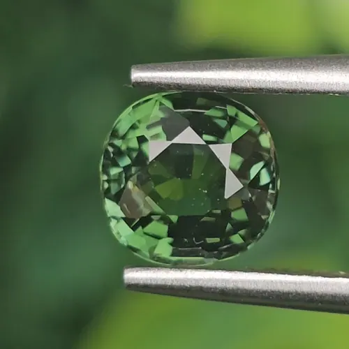 ทัวร์มาลีน Natural Tourmaline