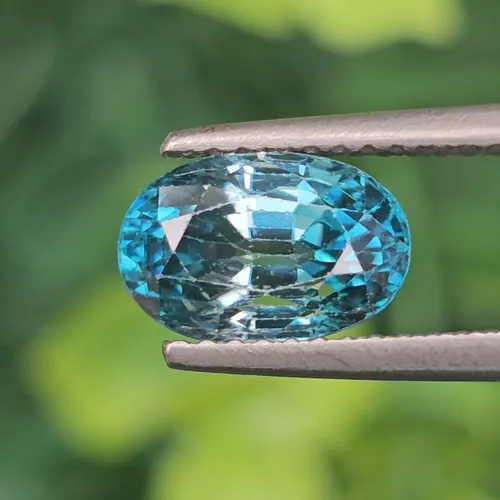 เพทาย Natural Zircon