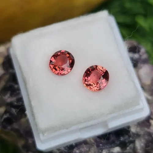 ทัวร์มาลีน Natural Tourmaline