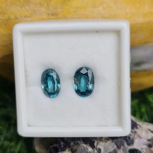 เพทาย Natural Zircon