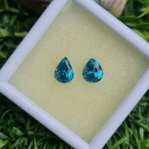 เพทาย Natural Zircon