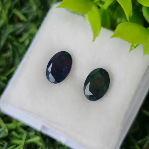 พลอย โอปอล Opal
