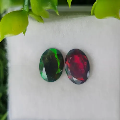 พลอย โอปอล Opal