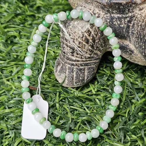 หยก Jadeite