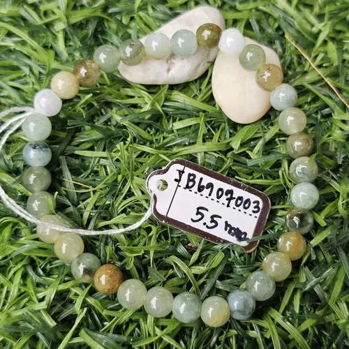 หยก Jadeite