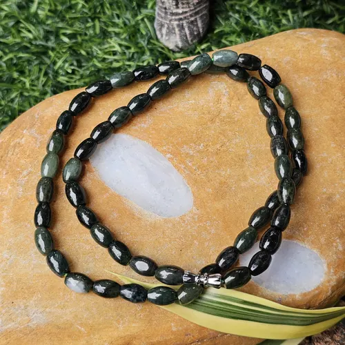 สร้อยคอหยก (Jadeite Necklace)