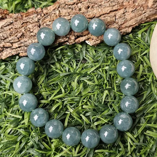 หยก Jadeite