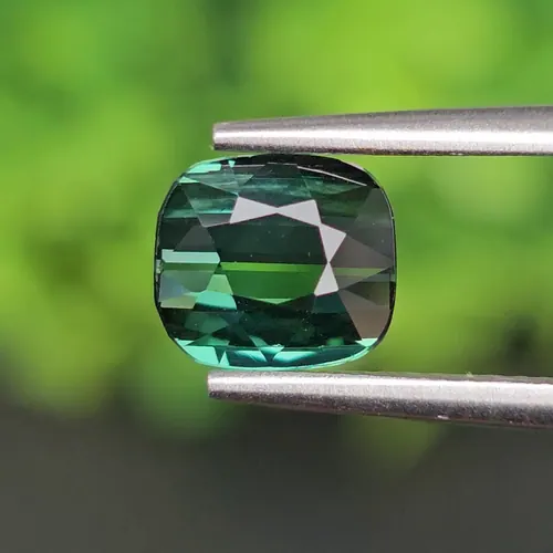 ทัวร์มาลีน Natural Tourmaline