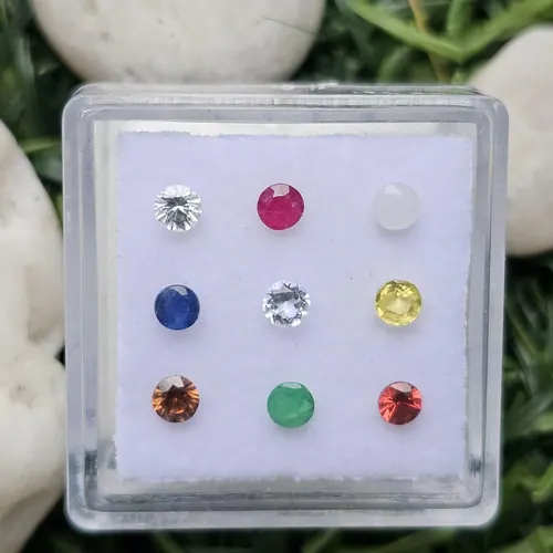 นพเก้า (Nine Gems)