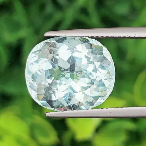 พลอย อความารีน Aquamarine