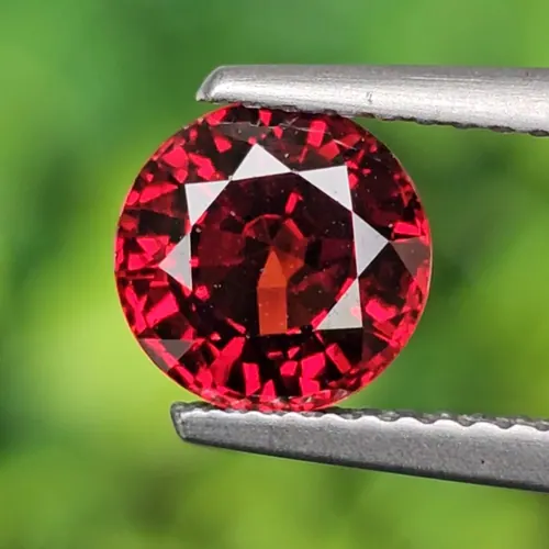 พลอย สเปสซาร์ไทต์ Natural Spessartite Garnet