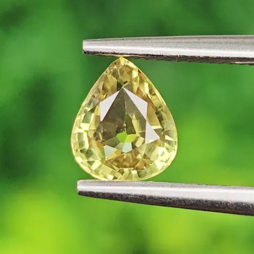 บุษราคัม Yellow Sapphire
