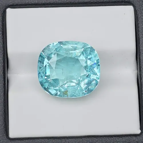 พลอย อความารีน Aquamarine