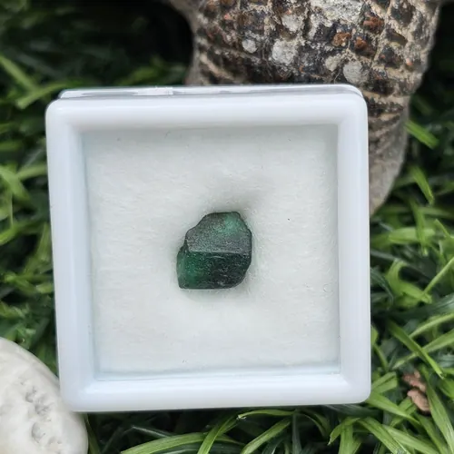 พลอย มรกต Natural Emerald
