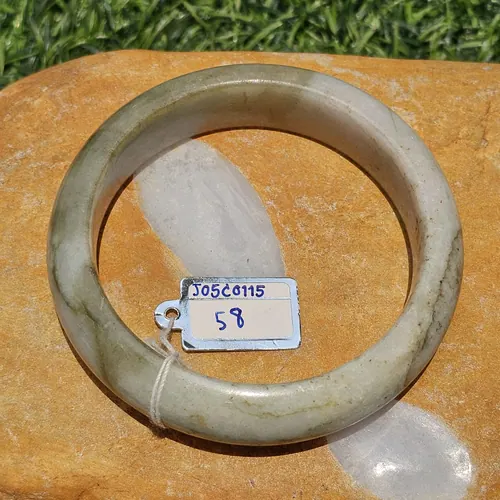 หยกแท้ Jadeite