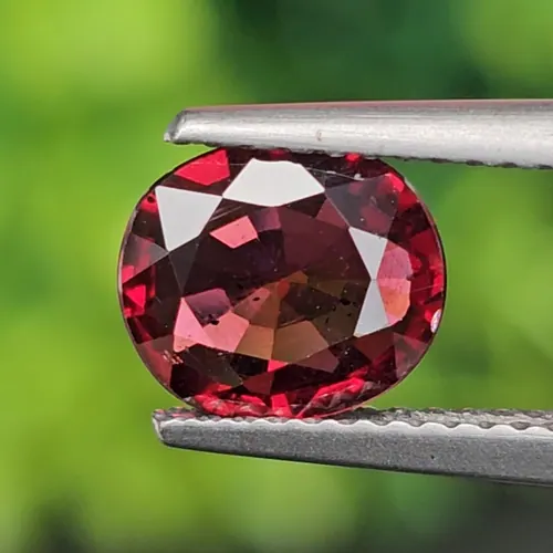 โรโดไลต์ กาเน็ท Natural Rhodolite Garnet